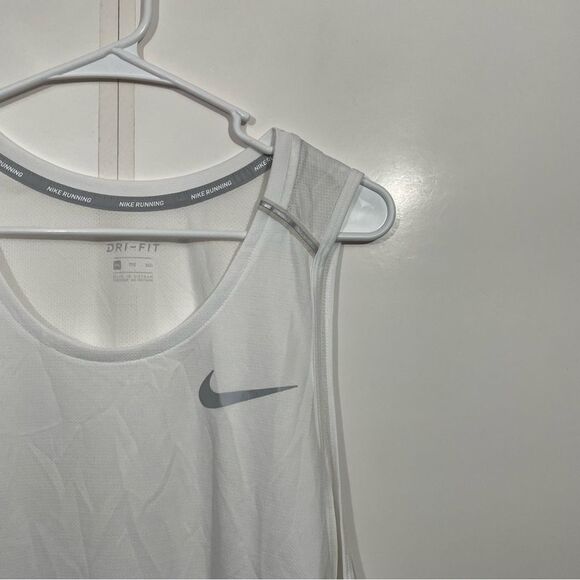 NWT Nike Running Dri-Fit White Ventilated Athletic Tank Top - Picture 3 of 4